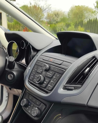 Opel Zafira cena 34900 przebieg: 180200, rok produkcji 2015 z Goniądz małe 529